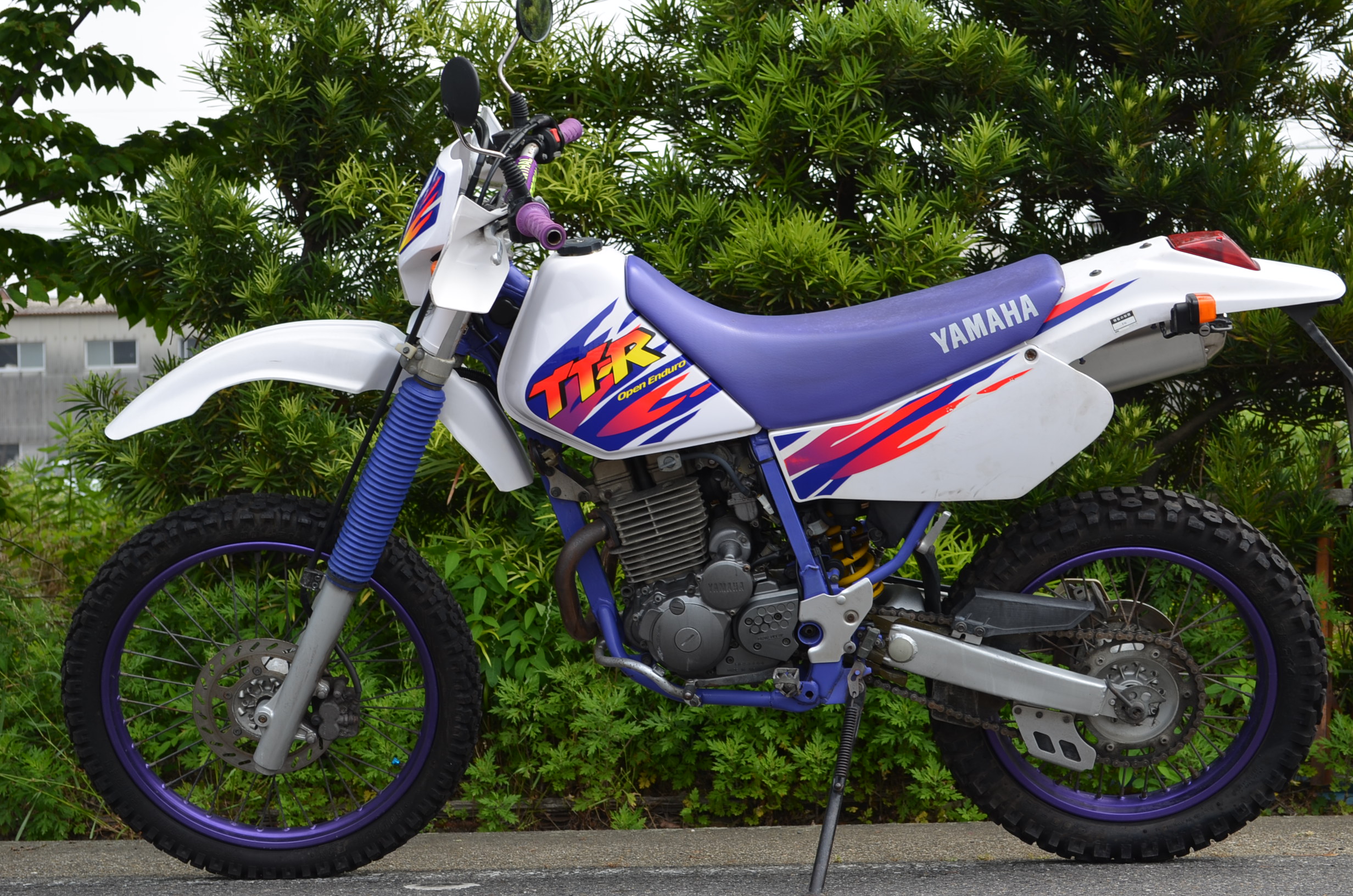 YAMAHA TT250Rﾚｲﾄﾞ 画像1